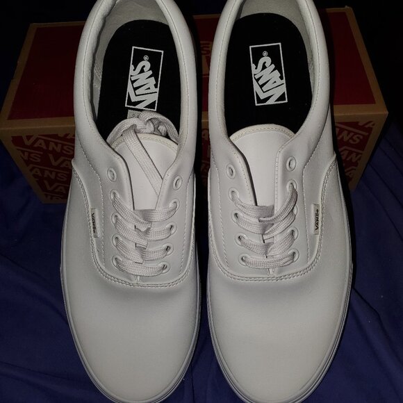 VANS White 12 Men 13.5 Women - Picture 1 of 5